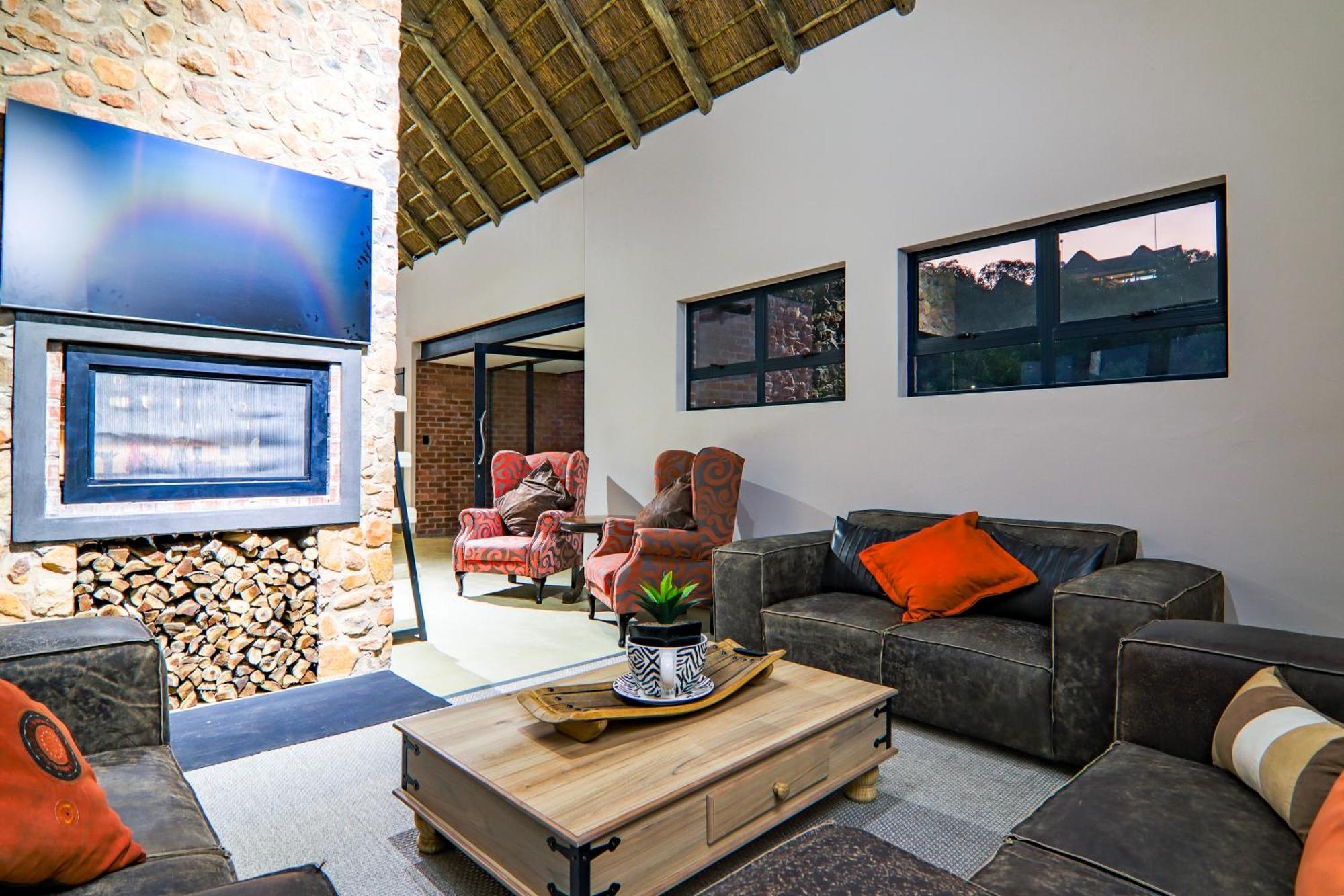Mabula Game Reserve Cliffhanger Lodge מראה חיצוני תמונה