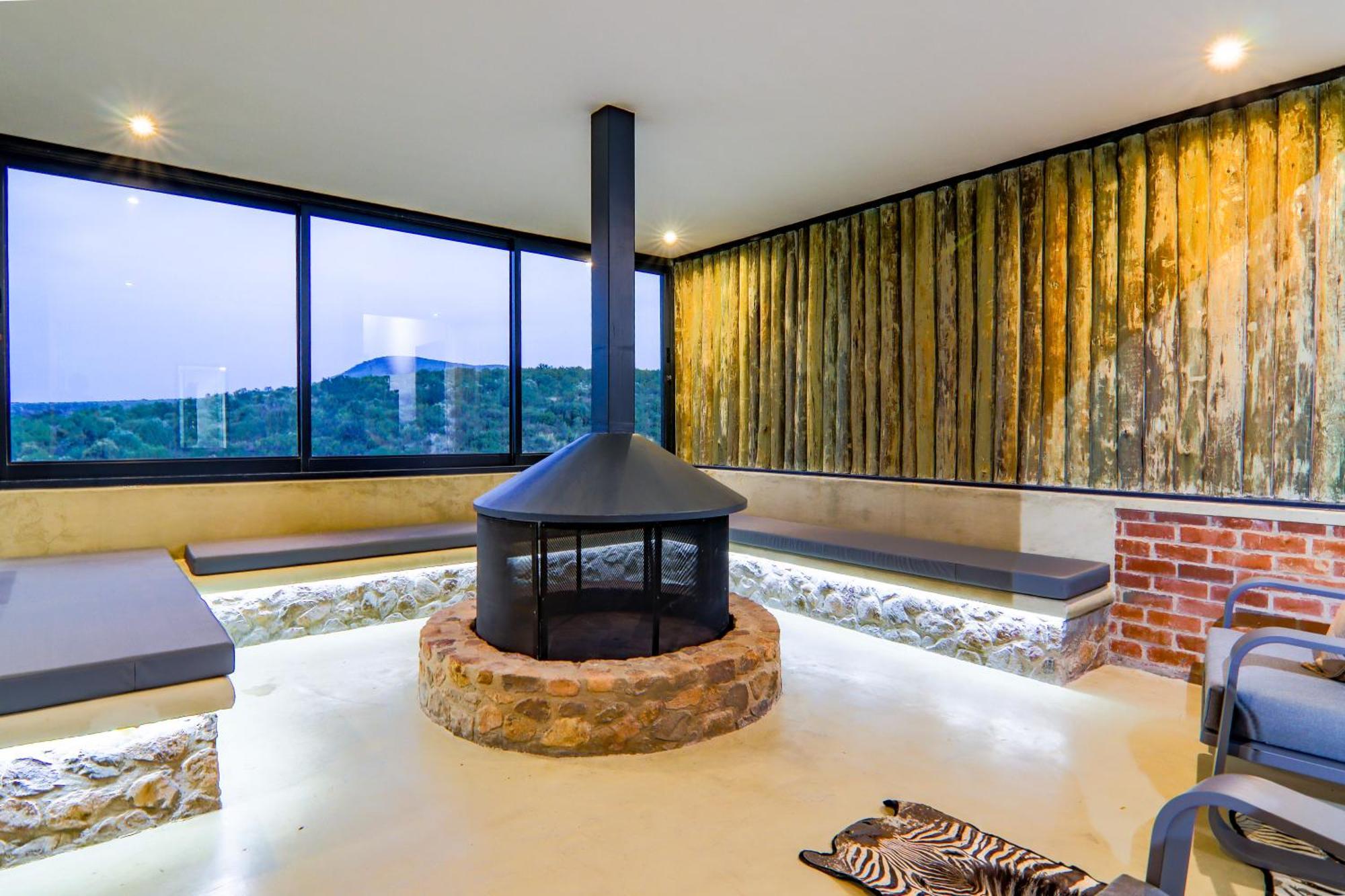 Mabula Game Reserve Cliffhanger Lodge מראה חיצוני תמונה